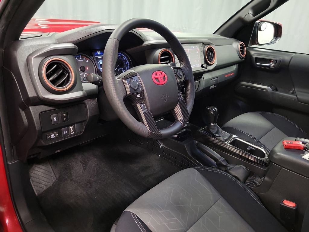 Used 2022 Toyota Tacoma TRD Sport image 13