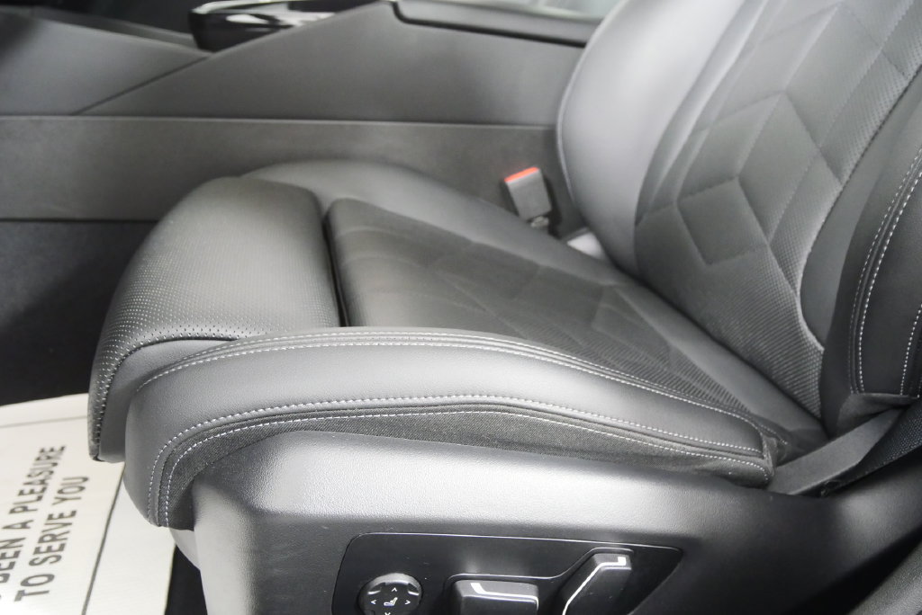 Certified 2026 BMW 530i RWD image 9