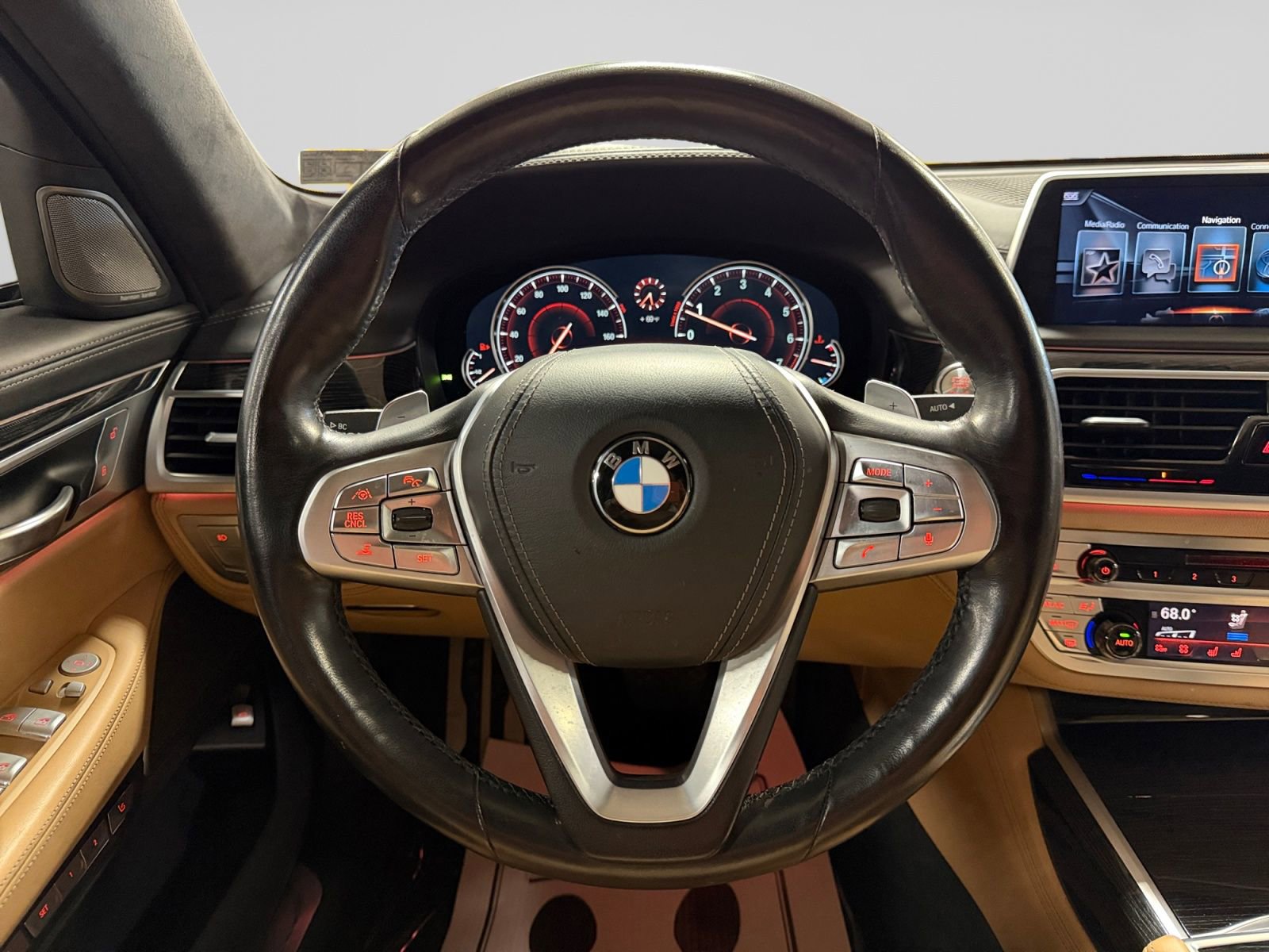 Used 2016 BMW 750i xDrive AWD/4WD image 19