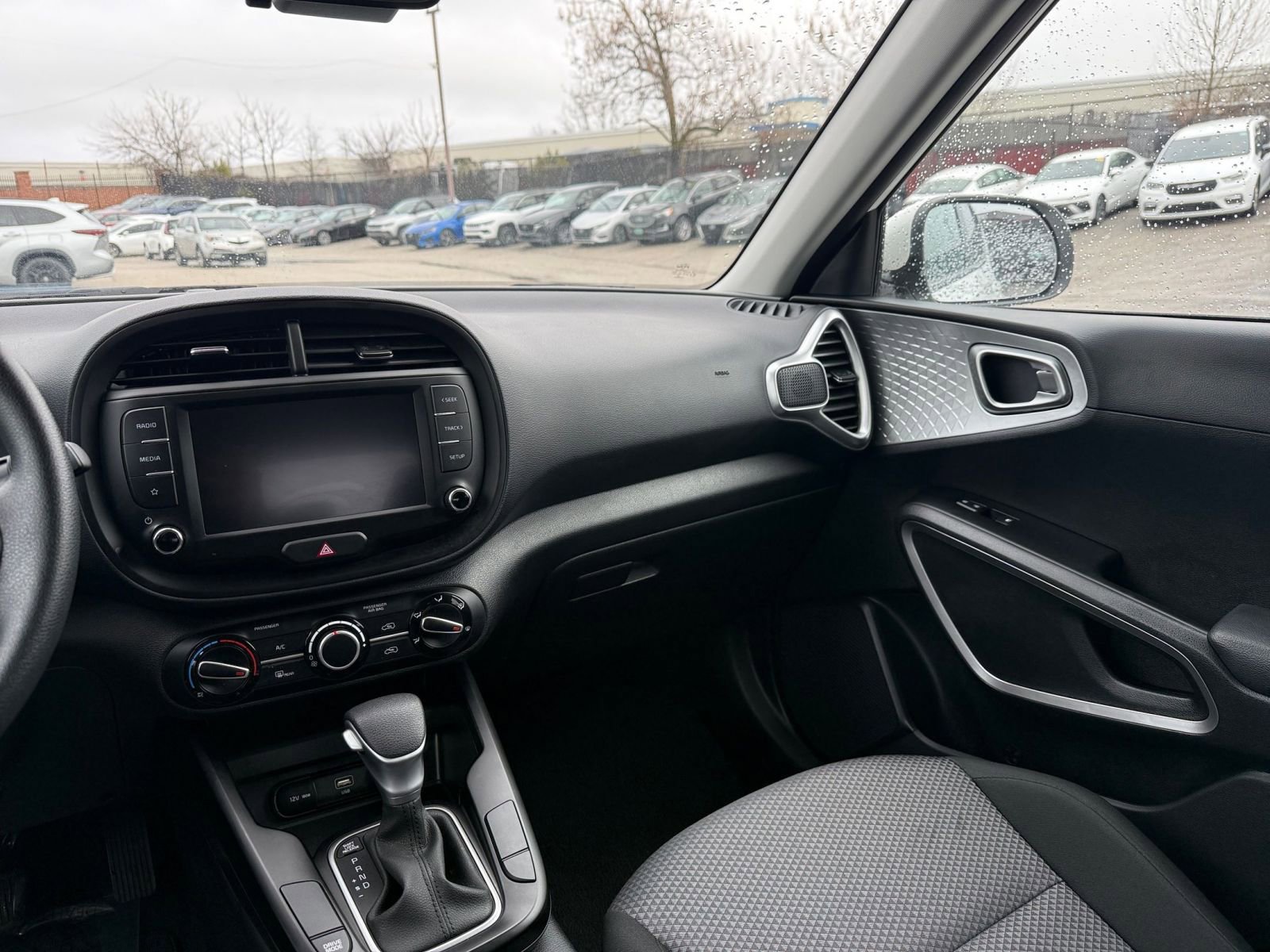 Used 2025 Kia Soul LX w/ LX Technology Package image 35