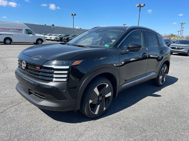 New 2025 Nissan Kicks SR image 9