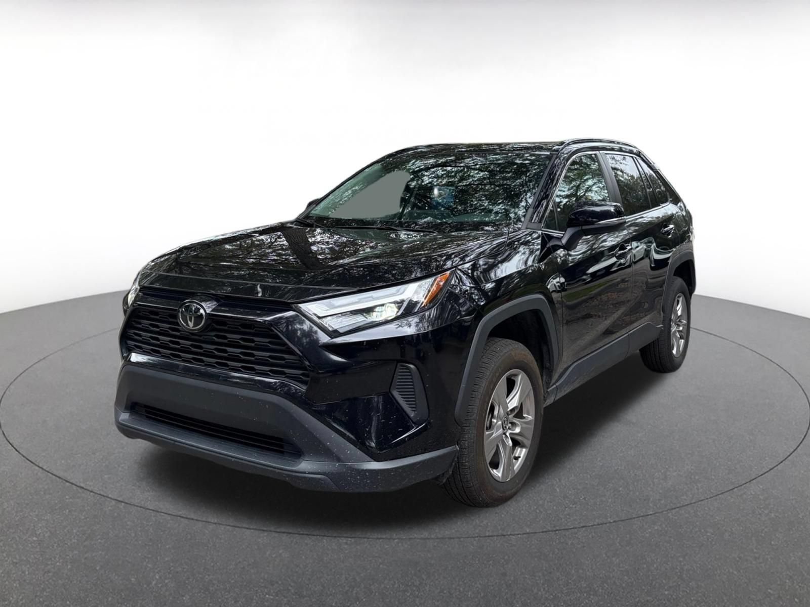 Used 2024 Toyota RAV4 XLE w/ Convenience Package AWD/4WD image 3