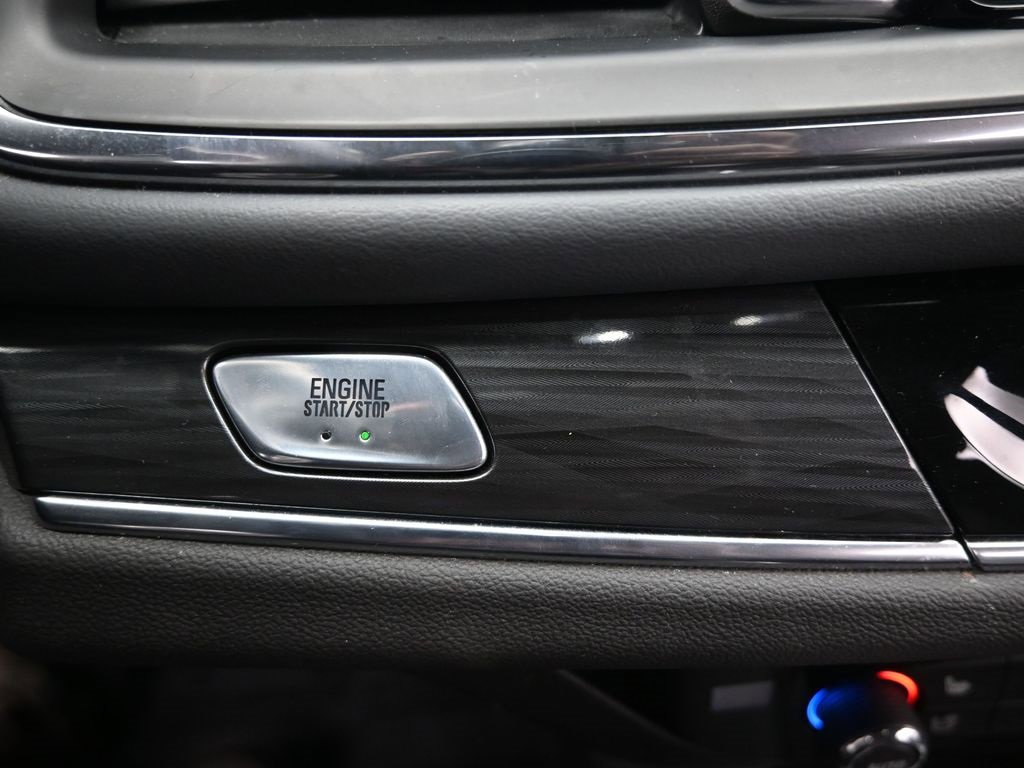 Used 2024 Buick Enclave Premium image 31