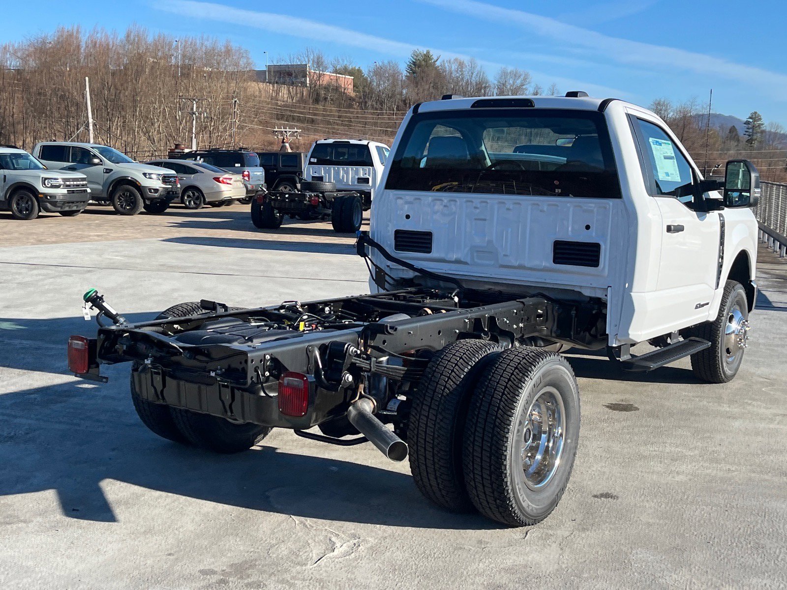 New 2026 Ford F350 XL w/ XL Chrome Package image 3