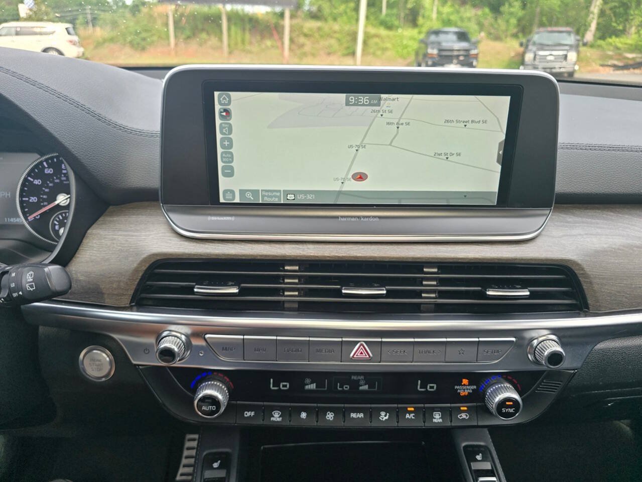 Used 2021 Kia Telluride SX w/ Towing Package FWD image 28