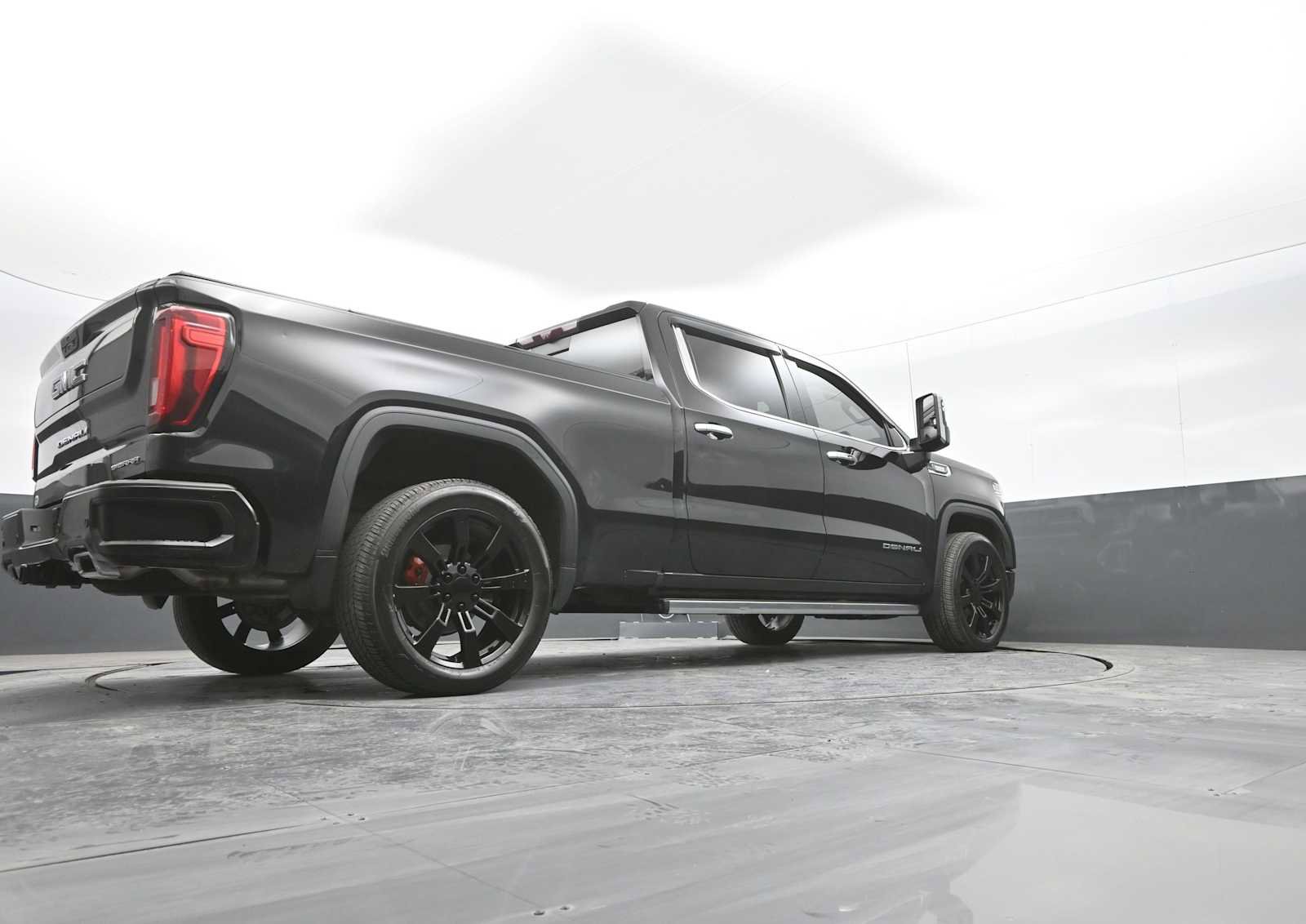 Used 2021 GMC Sierra 1500 Denali w/ Denali Ultimate Package AWD/4WD image 45