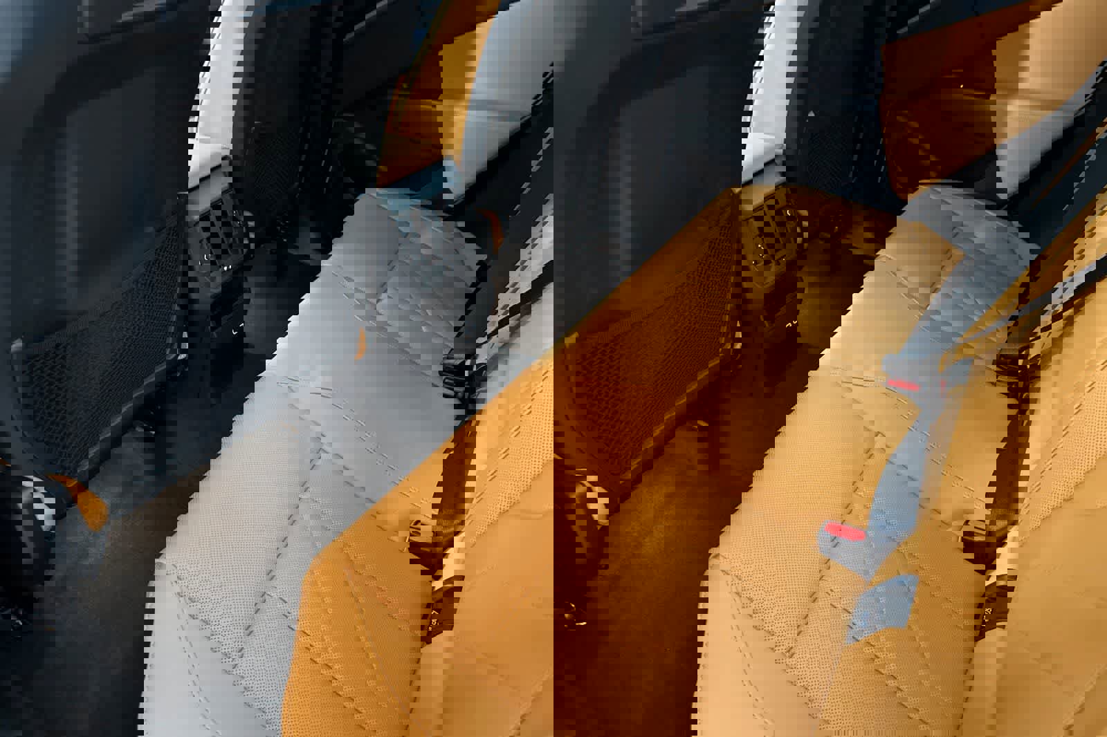 Used 2025 BMW X3 xDrive30i w/ Premium Package image 4