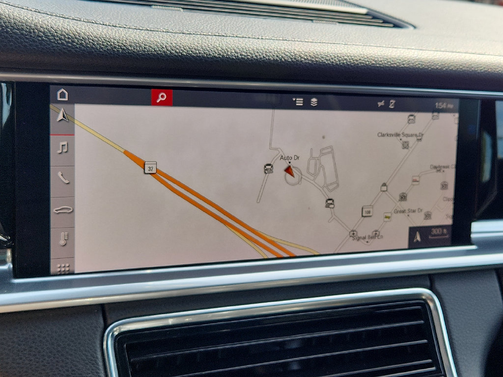 Used 2019 Porsche Panamera 4 AWD/4WD image 17