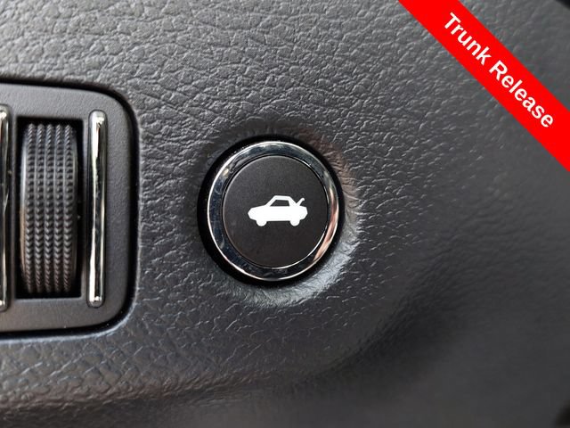 Used 2017 Dodge Challenger R/T Scat Pack RWD image 16