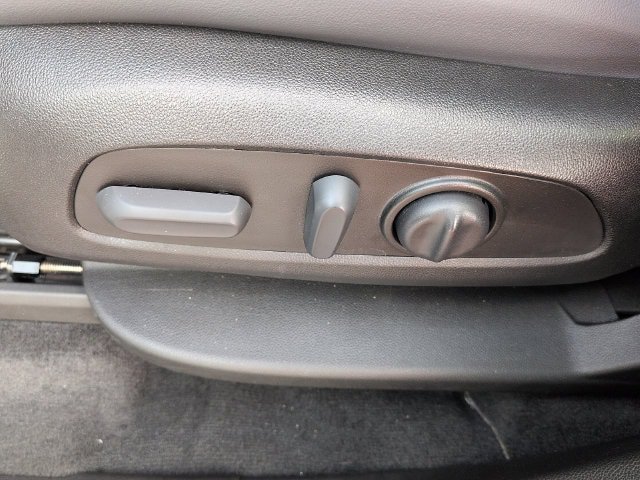 Used 2023 Buick Enclave Essence w/ Sport Touring Edition FWD image 14