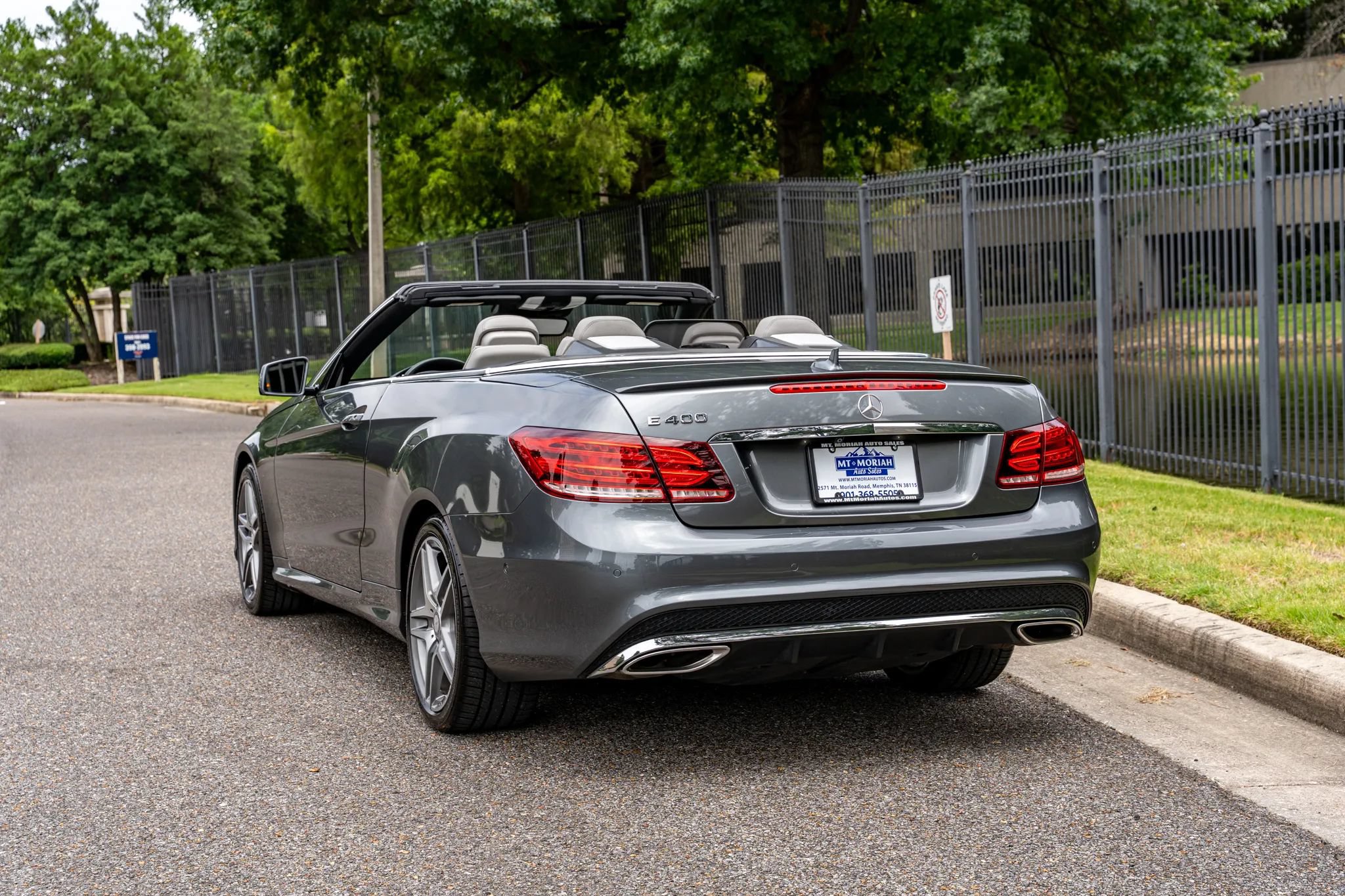 Used 2017 Mercedes-Benz E 400 Cabriolet w/ Premium 3 Package image 12
