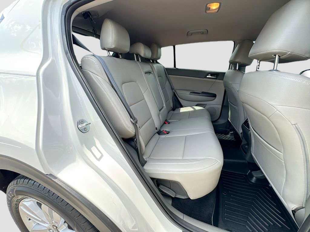 Used 2018 Kia Sportage LX w/ LX Technology Package FWD image 26