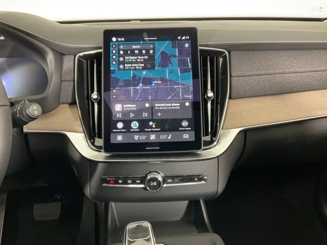 New 2026 Volvo XC90 T8 Plus image 16