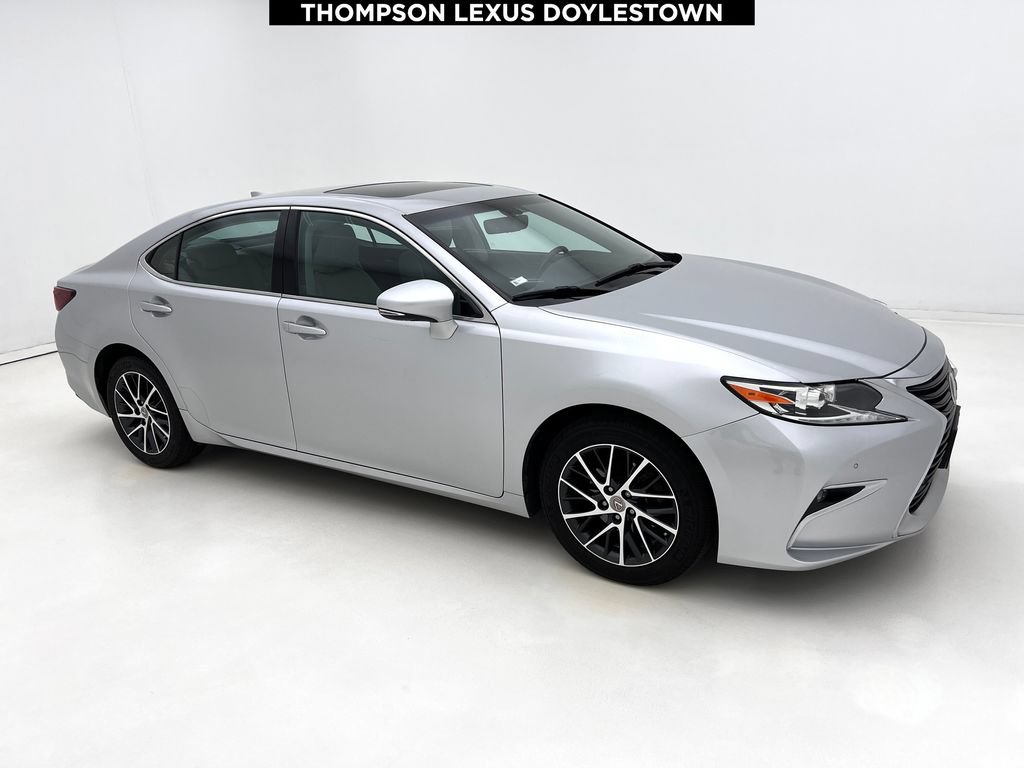 Used 2016 Lexus ES 350 w/ Navigation System Package