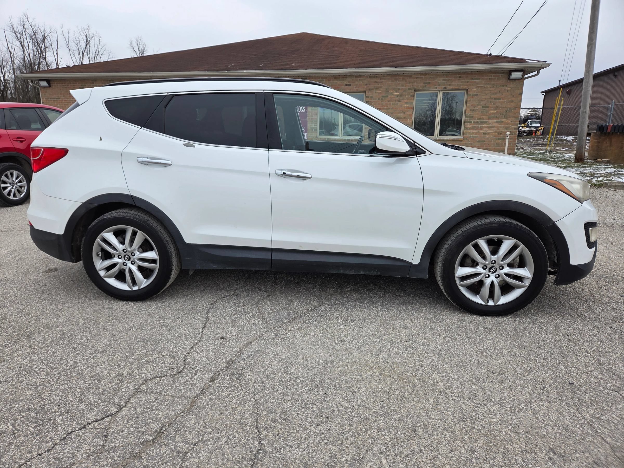 Used 2014 Hyundai Santa Fe Sport 2.0T w/ Technology Package 05 FWD image 4