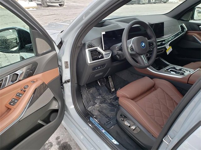 New 2026 BMW X5 xDrive50e w/ M Sport Package image 9