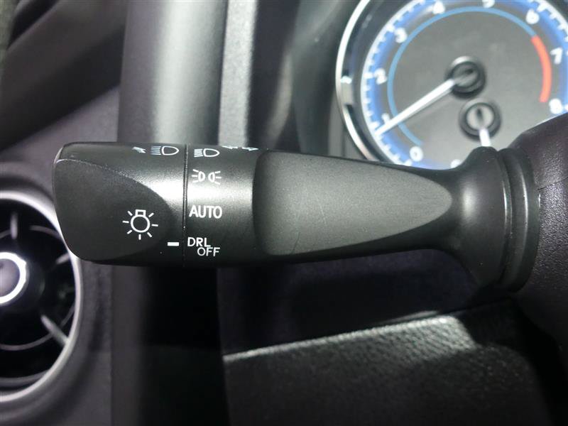 Used 2019 Toyota Corolla LE FWD image 33