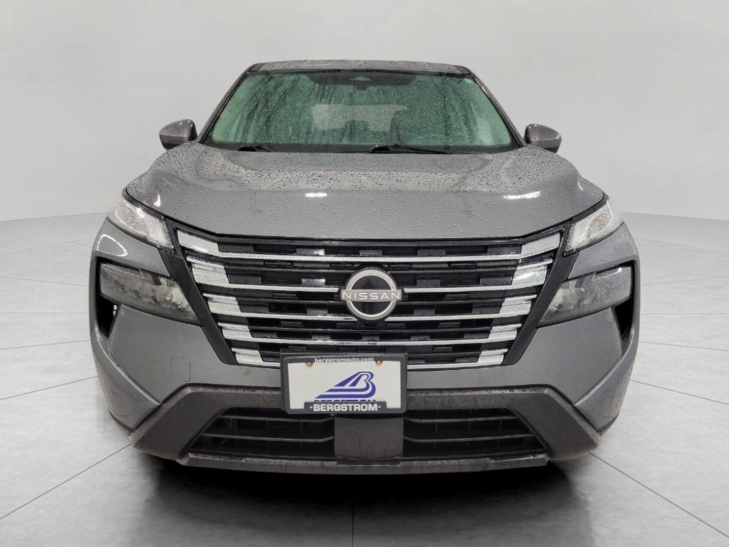 Used 2025 Nissan Rogue SV AWD/4WD image 14