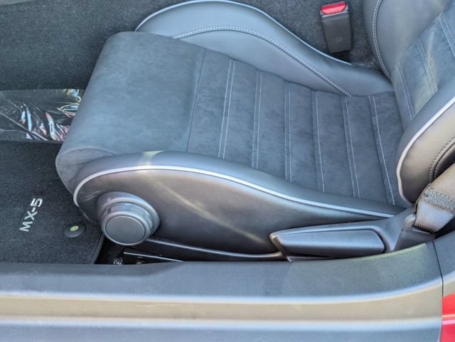 New 2026 MAZDA MX-5 Miata RF Club RWD image 15
