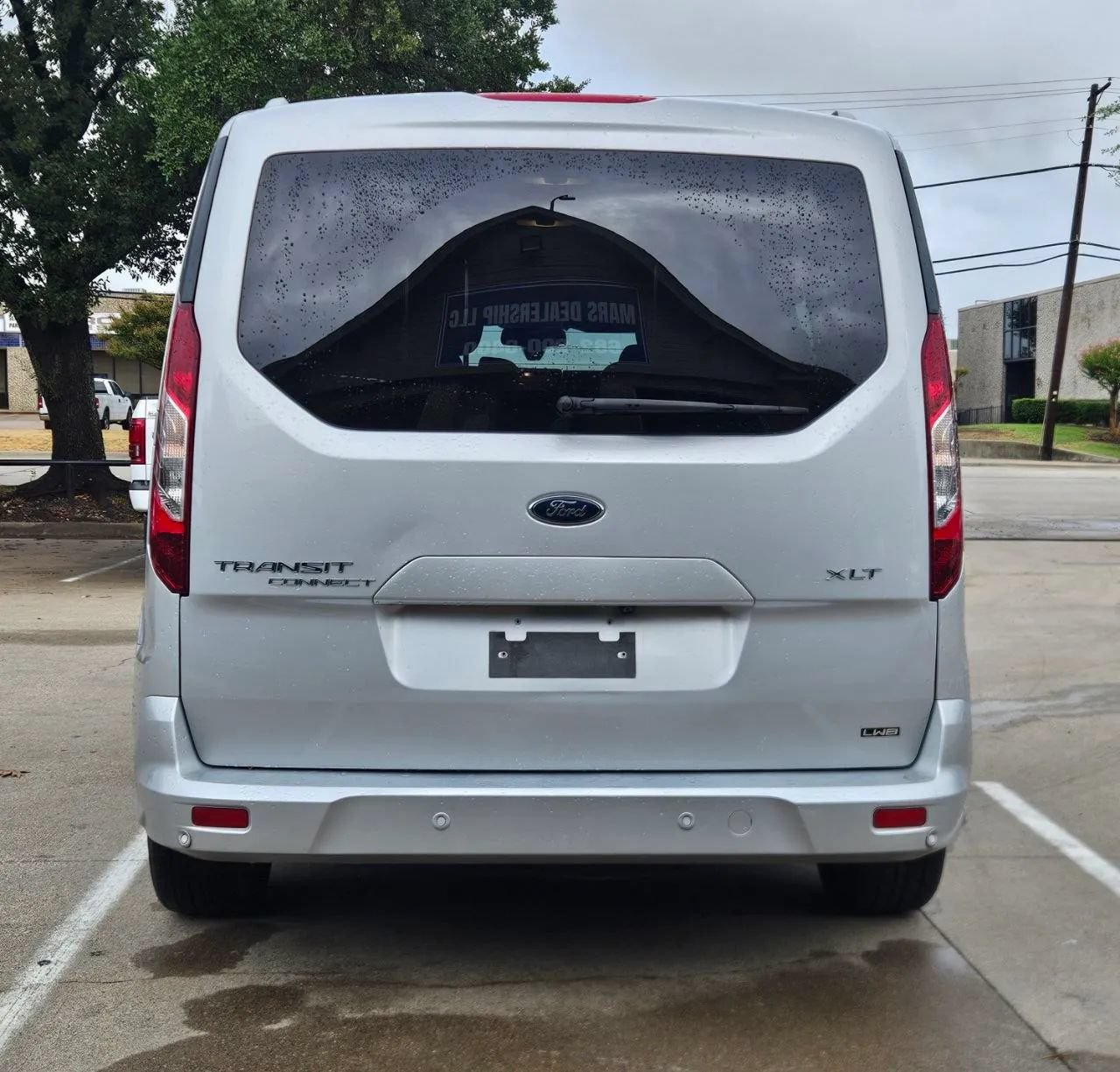 Used 2017 Ford Transit Connect XLT FWD image 4