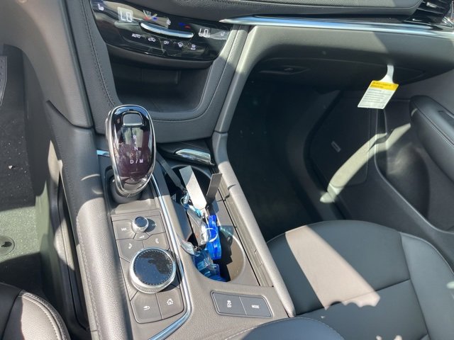 New 2025 Cadillac XT6 Luxury image 29
