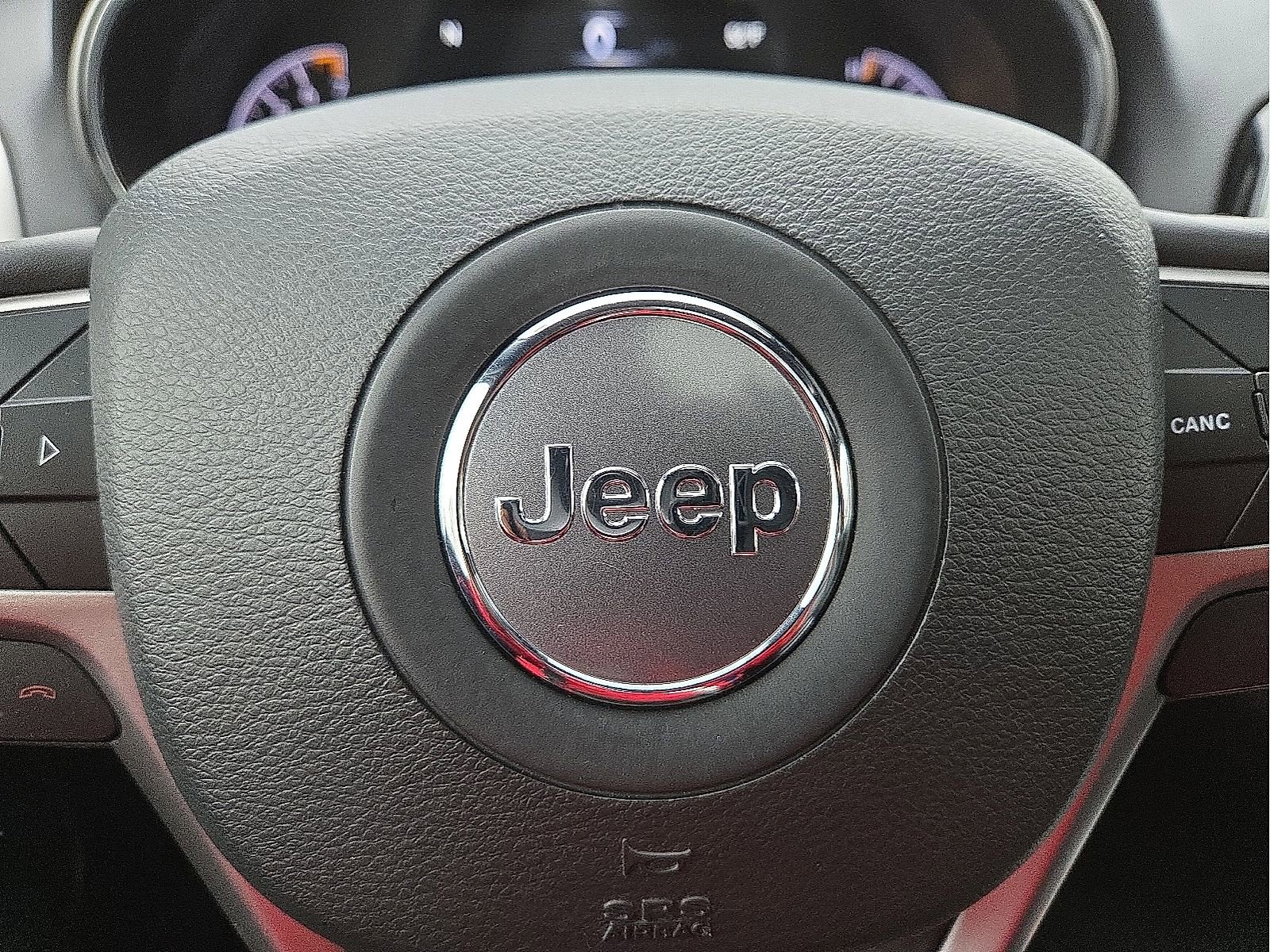 Used 2022 Jeep Grand Cherokee Limited w/ Tech Group AWD/4WD image 22