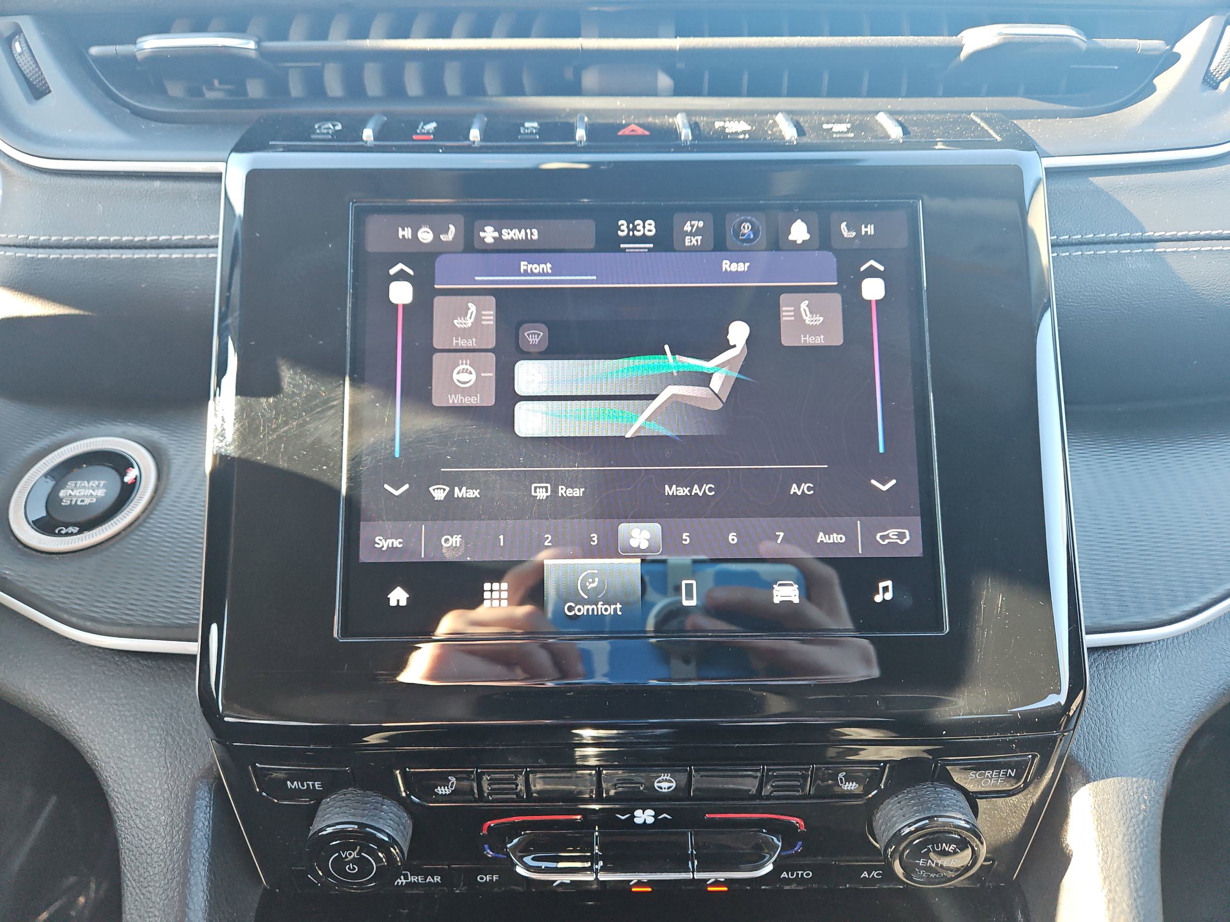 Used 2023 Jeep Grand Cherokee L Laredo w/ Luxury Tech Group I AWD/4WD image 58