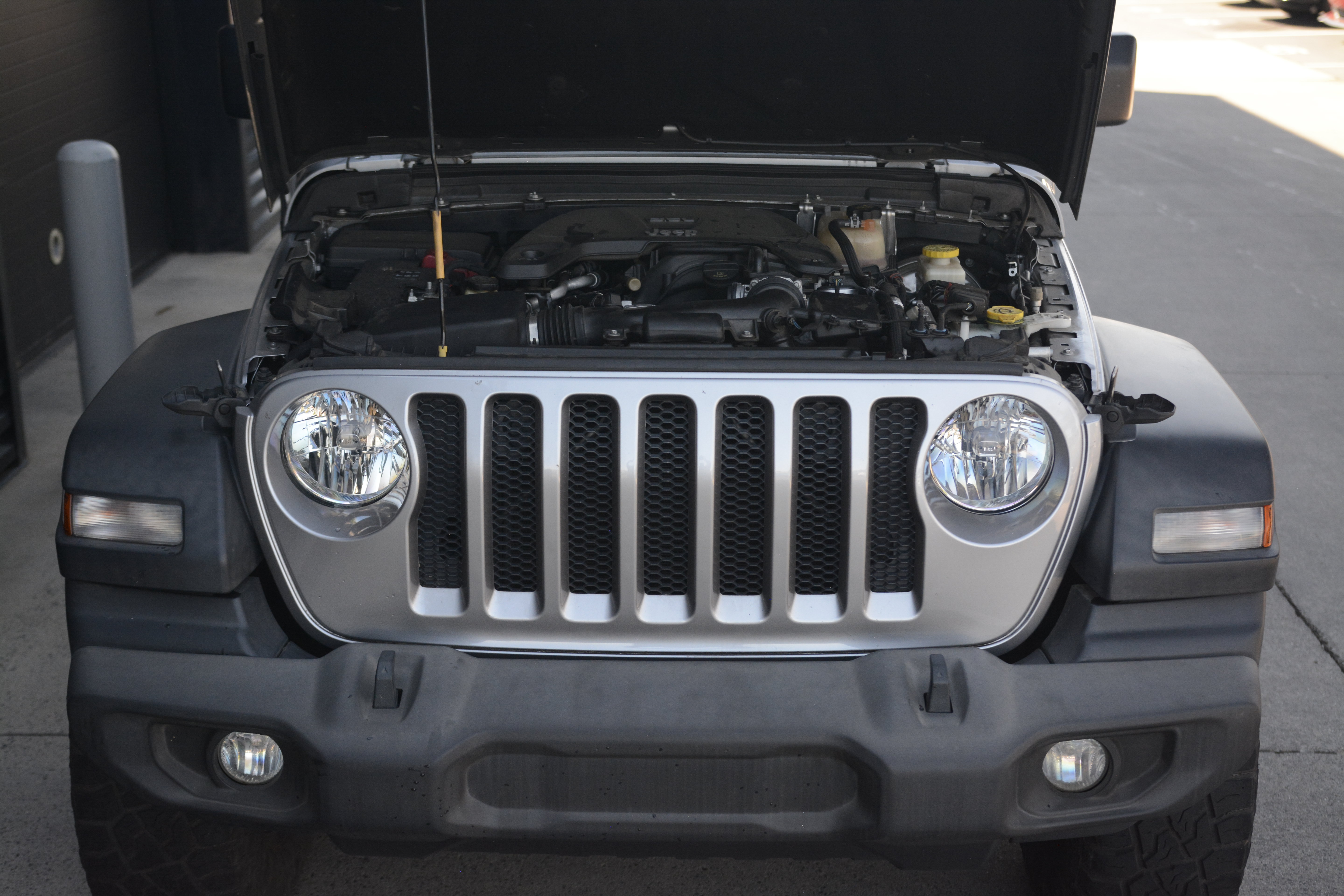 Used 2018 Jeep Wrangler Unlimited Sport AWD/4WD image 31