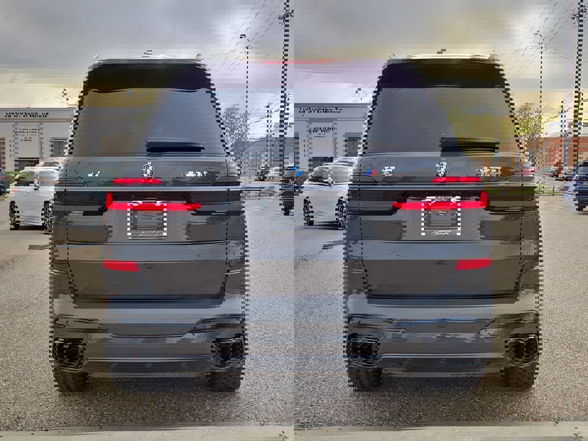 Used 2025 BMW X7 M60i image 12