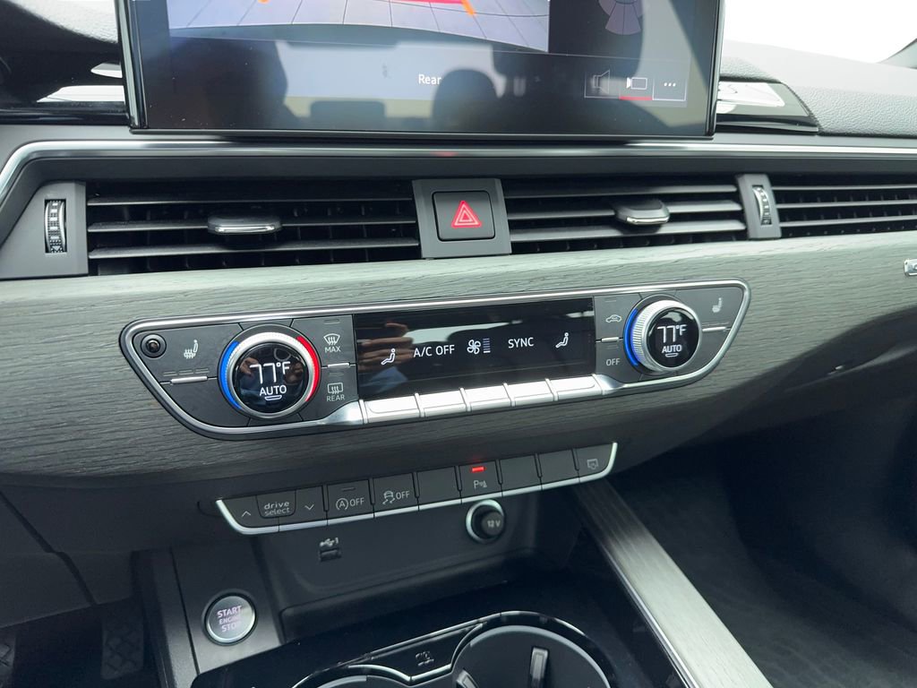 Used 2023 Audi A4 2.0T Premium w/ Convenience Package image 28