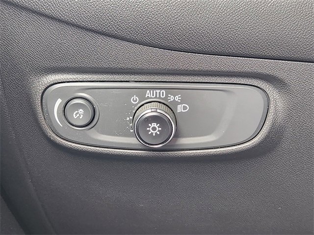 Used 2023 Chevrolet Equinox LT w/ Driver Convenience Package image 20