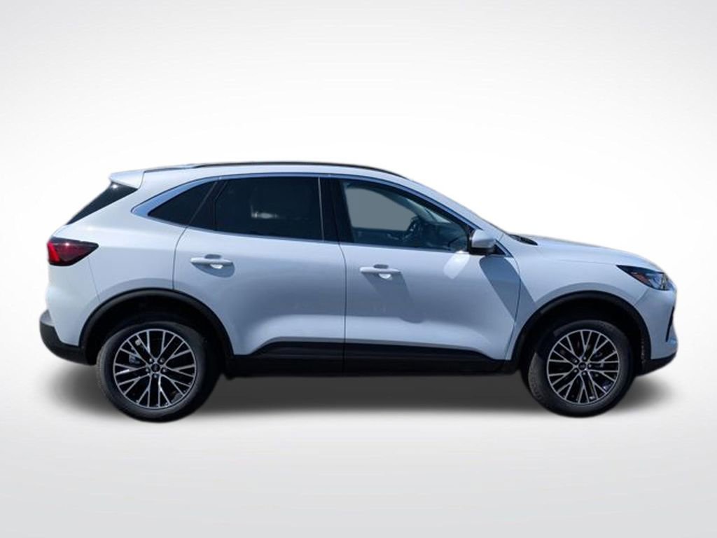 New 2026 Ford Escape SE FWD image 9