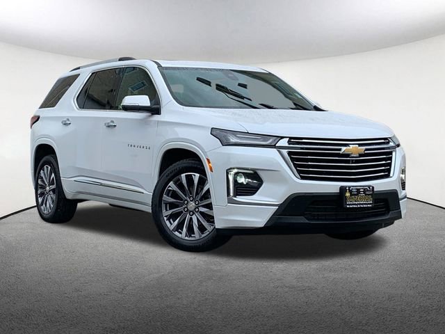 Used 2023 Chevrolet Traverse Premier image 2