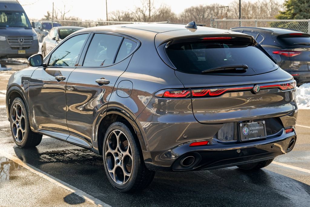 Used 2024 Alfa Romeo Tonale Veloce w/ Active Assist Package image 5