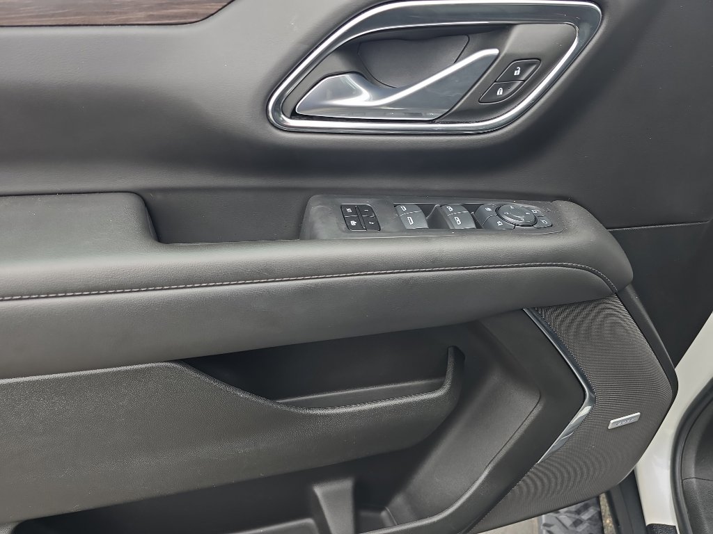 Used 2024 Chevrolet Tahoe Z71 w/ Luxury Package AWD/4WD image 13