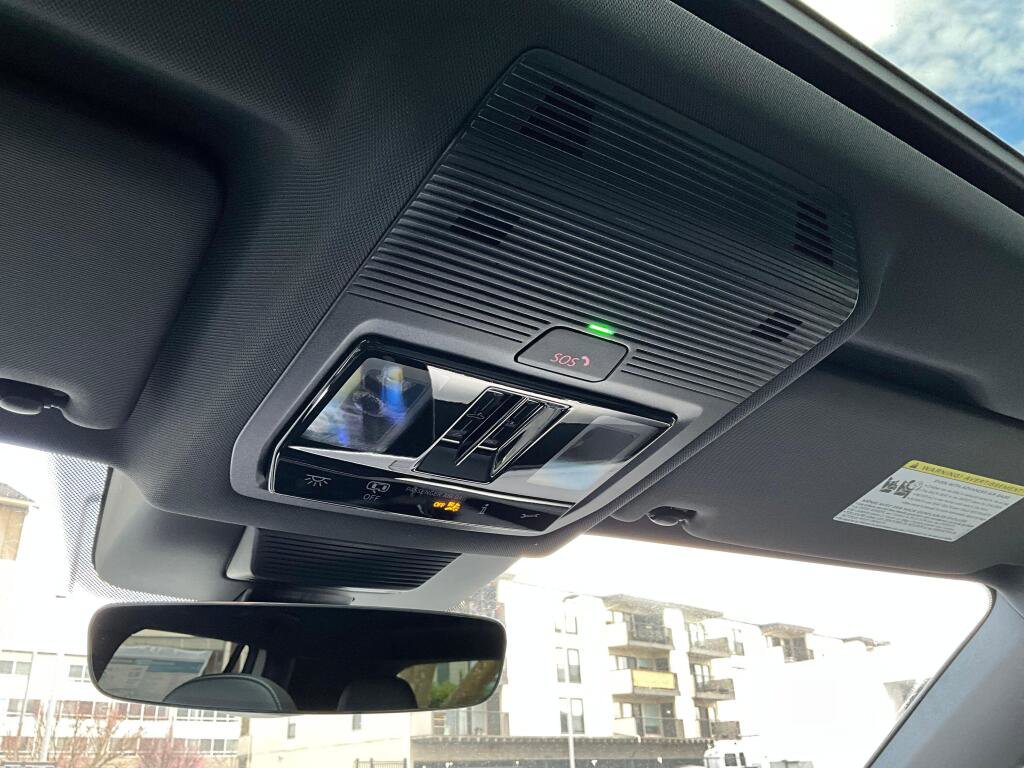 New 2026 Volkswagen Tiguan SE R-Line image 15