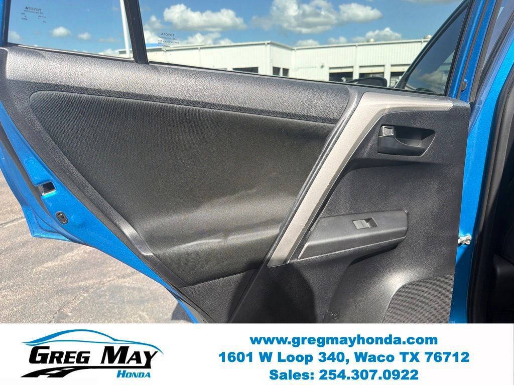 Used 2016 Toyota RAV4 LE FWD image 21