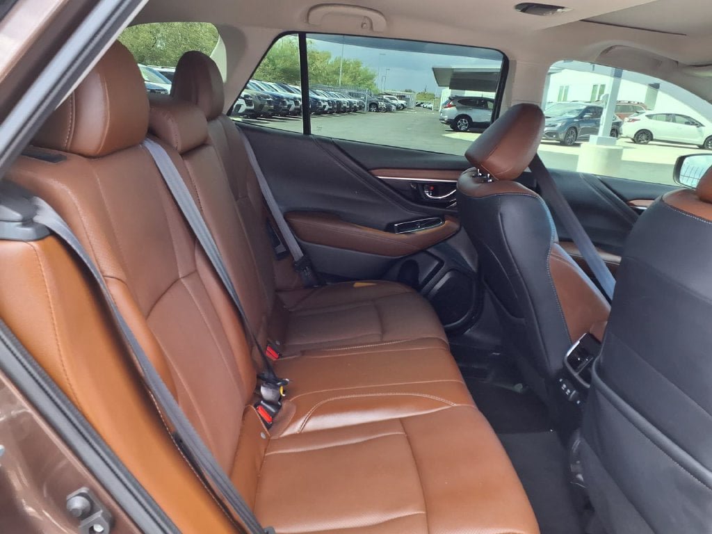 Used 2022 Subaru Outback Touring XT AWD/4WD image 22