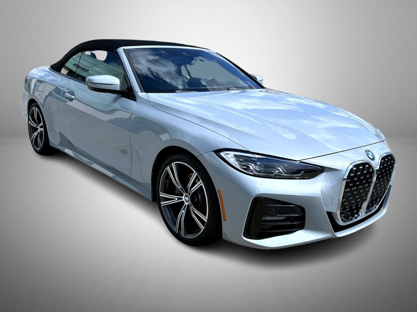 Used 2023 BMW 430i xDrive Convertible w/ M Sport Package AWD/4WD image 3