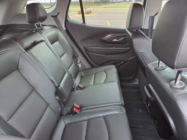Used 2024 GMC Terrain SLT w/ Infotainment Package II image 43