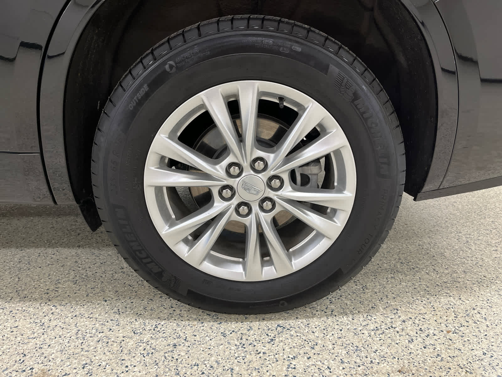 Used 2024 Cadillac XT6 Luxury w/ LPO, Floor Liner Package image 11