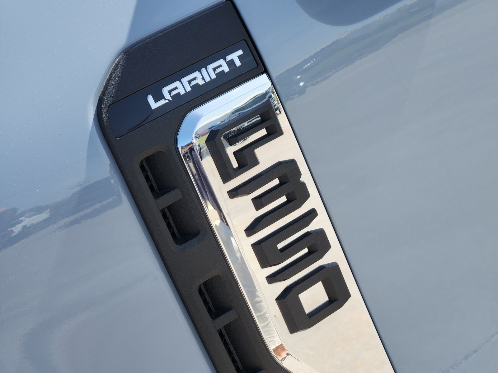 New 2026 Ford F350 Lariat w/ Lariat Premium Package AWD/4WD image 9