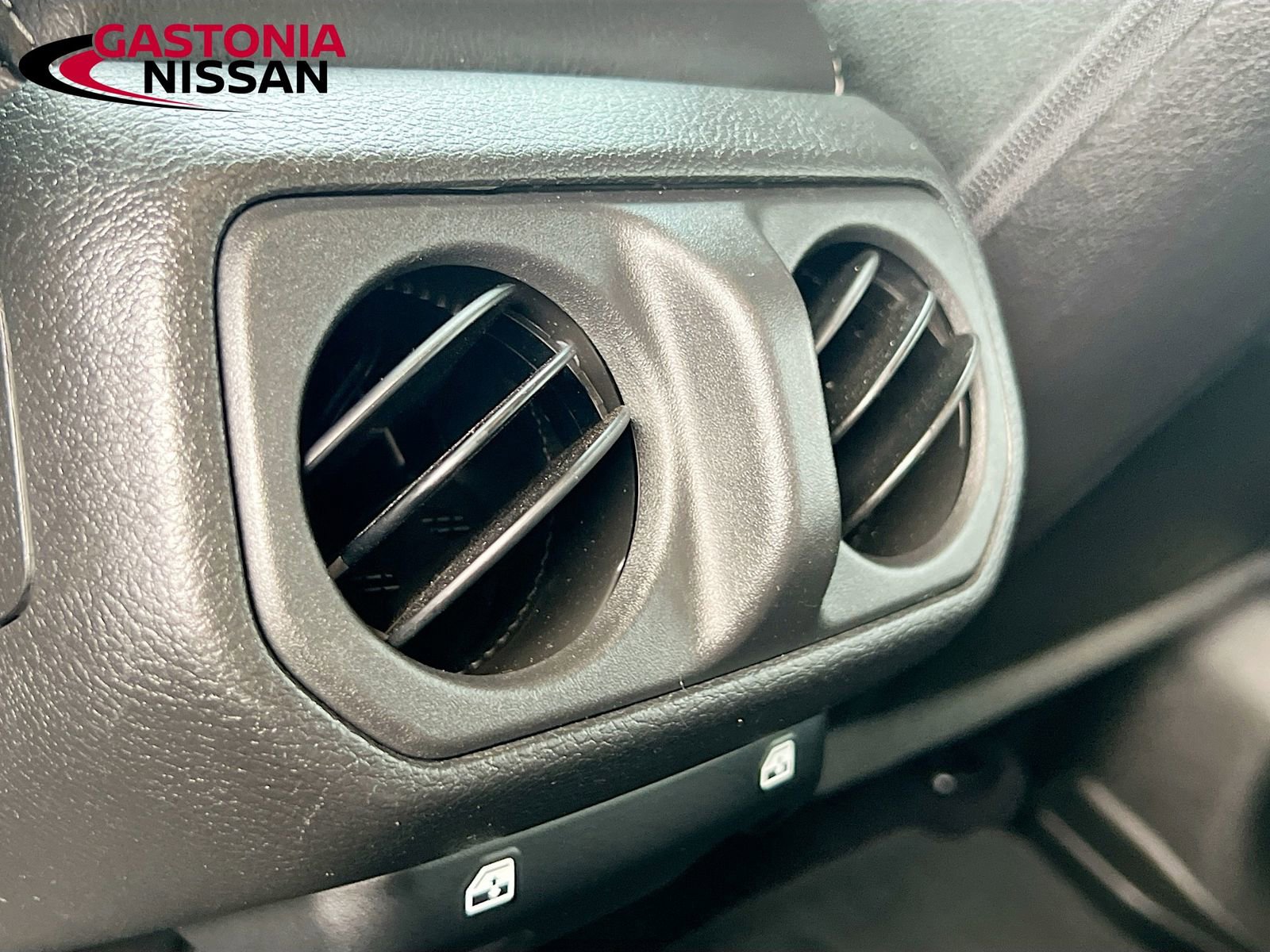 Used 2021 Jeep Wrangler Unlimited Sahara w/ Cold Weather Group image 35