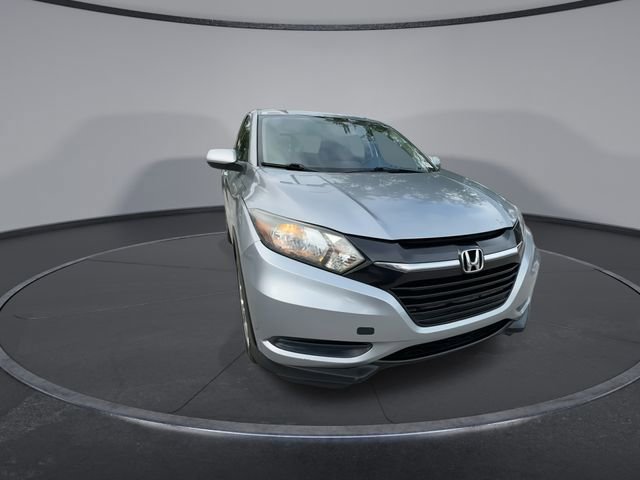 Used 2017 Honda HR-V LX image 2
