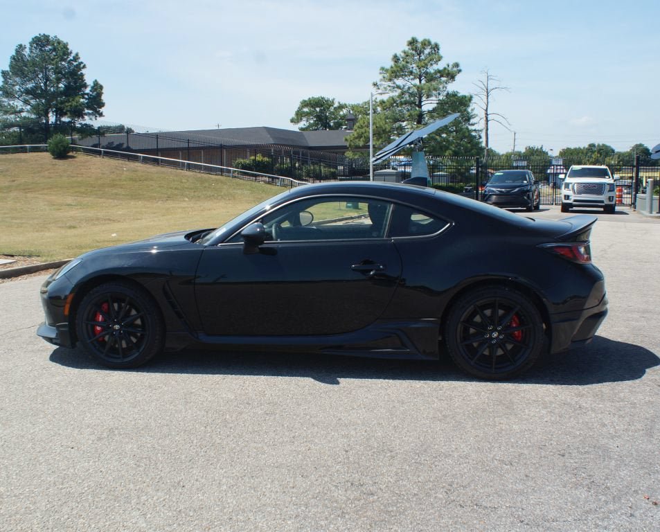 Used 2026 Toyota GR86 Premium w/ GR Aero Kit RWD image 13