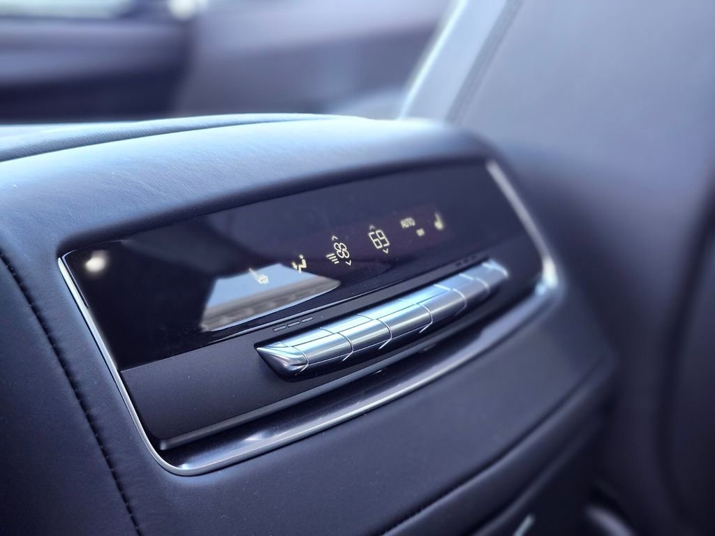 Certified 2026 Cadillac Escalade Platinum Sport w/ LPO, Floor Liner Package image 16