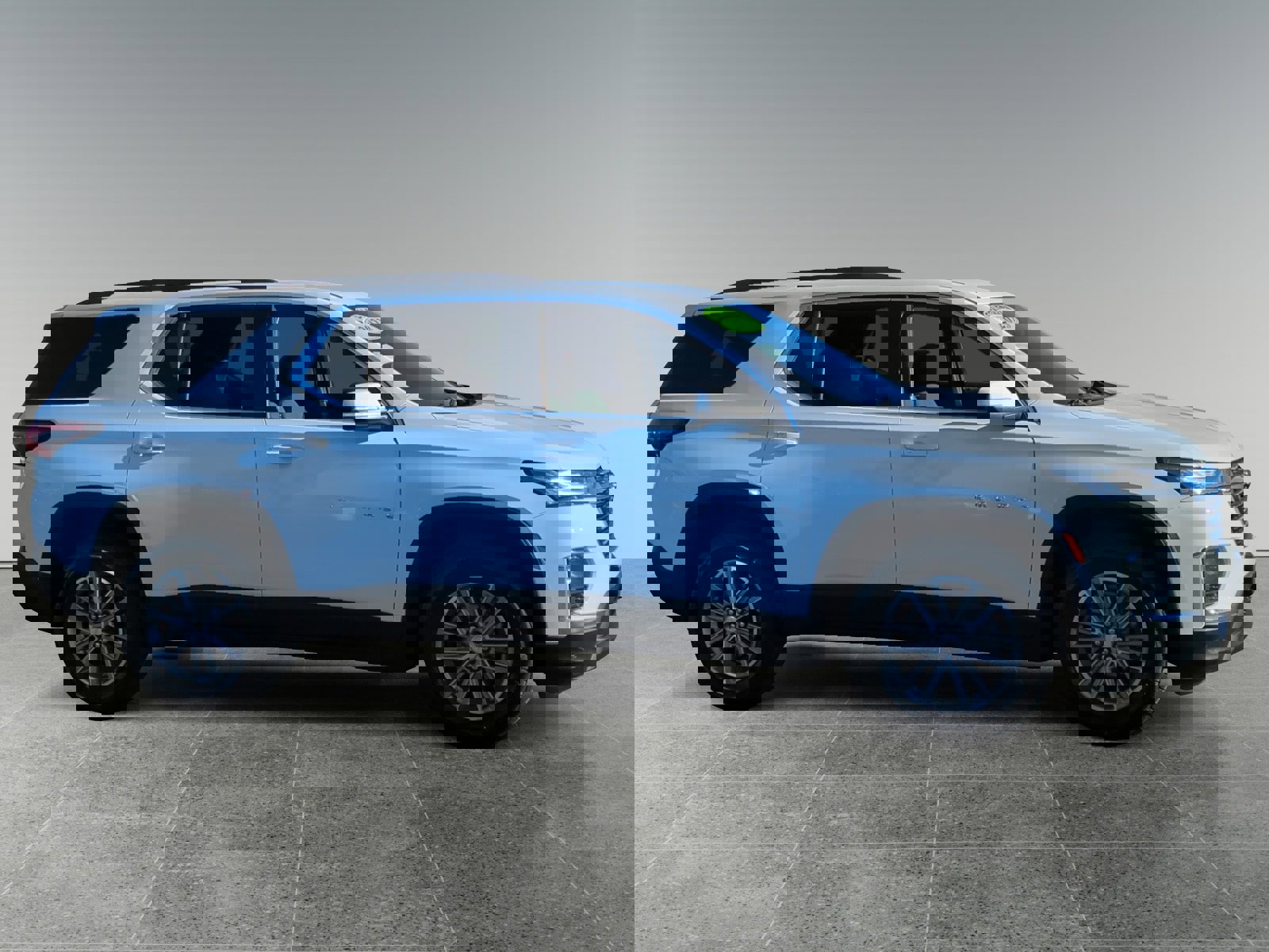 Used 2023 Chevrolet Traverse LT image 6