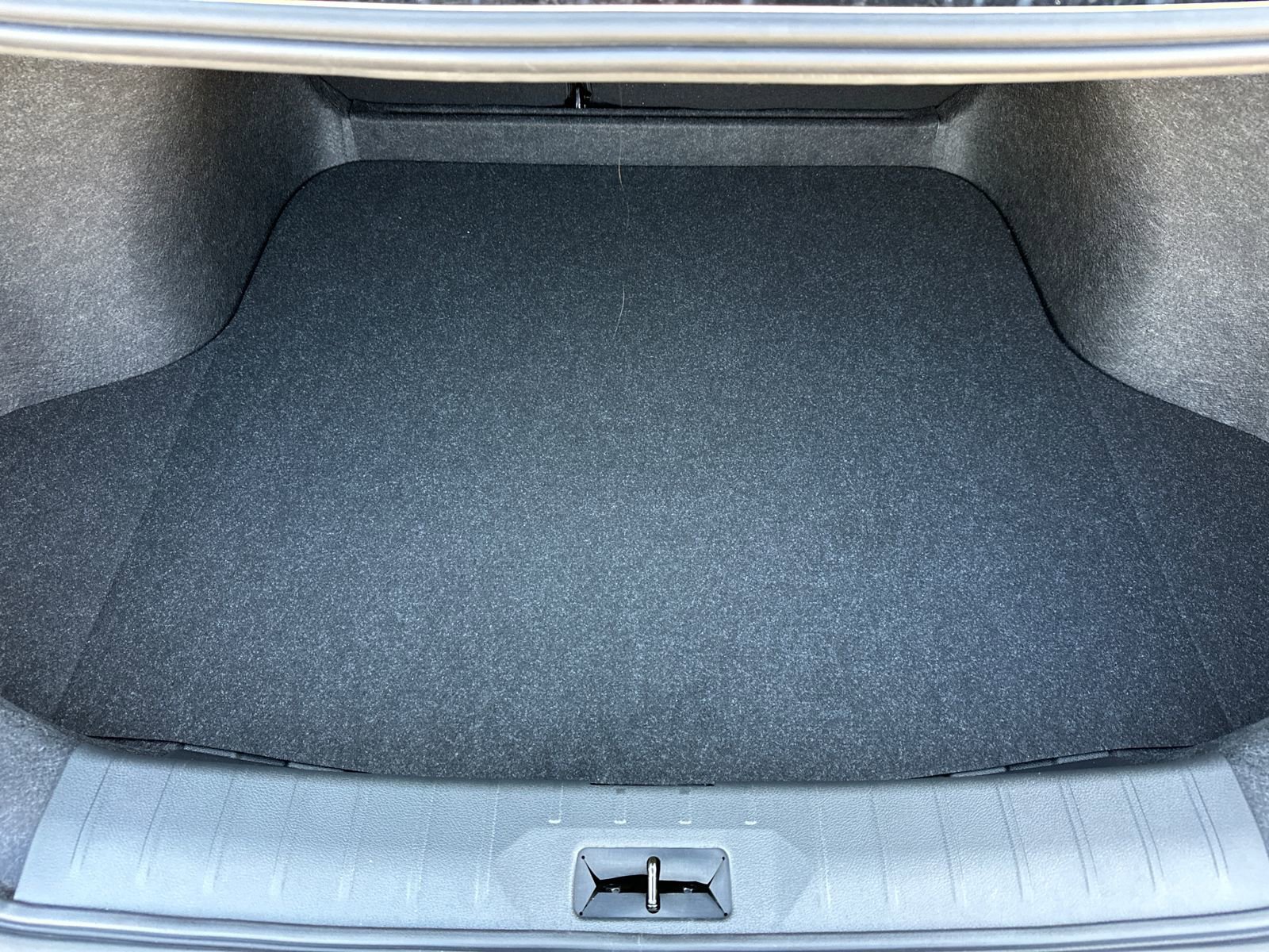 New 2026 Nissan Sentra SR w/ SR Premium Package image 18