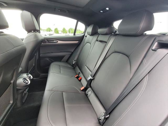 Used 2025 Alfa Romeo Stelvio Sprint AWD/4WD image 20