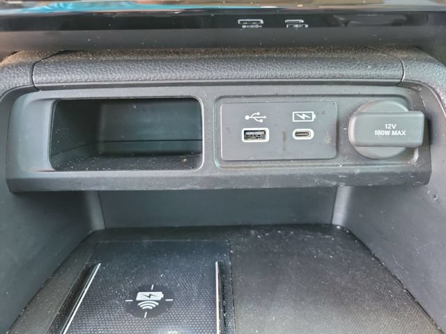 Used 2025 Honda Pilot Touring image 25